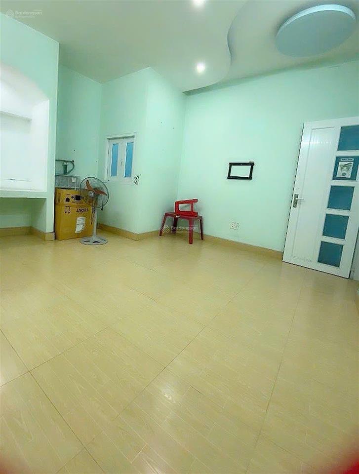 Ngay mặt tiền dương thiệu tước lý tuệ lê liễu tân sơn nhì tân phú