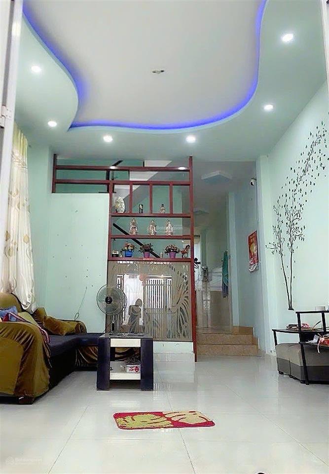Ngay mặt tiền dương thiệu tước lý tuệ lê liễu tân sơn nhì tân phú
