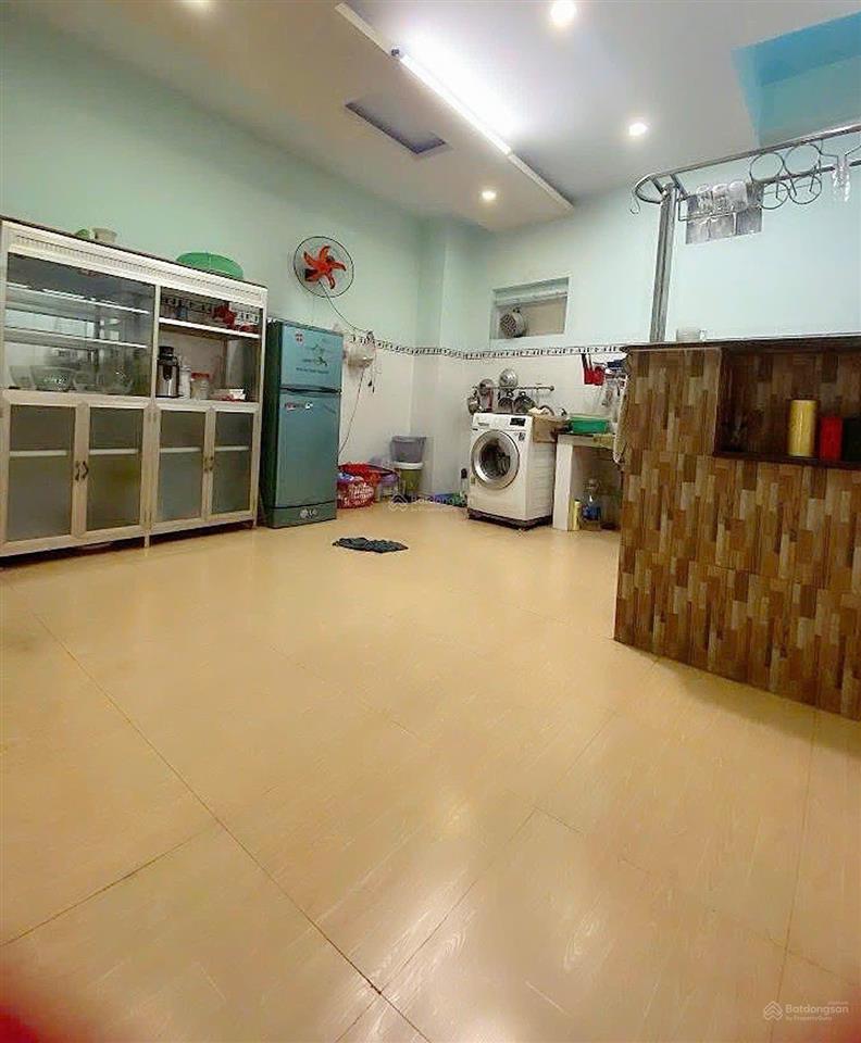 Ngay mặt tiền dương thiệu tước lý tuệ lê liễu tân sơn nhì tân phú