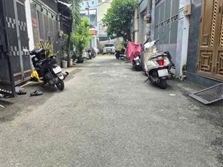 Đường xe hơi ngay mặt tiền nhà lê liễu tân sơn nhì tân phú