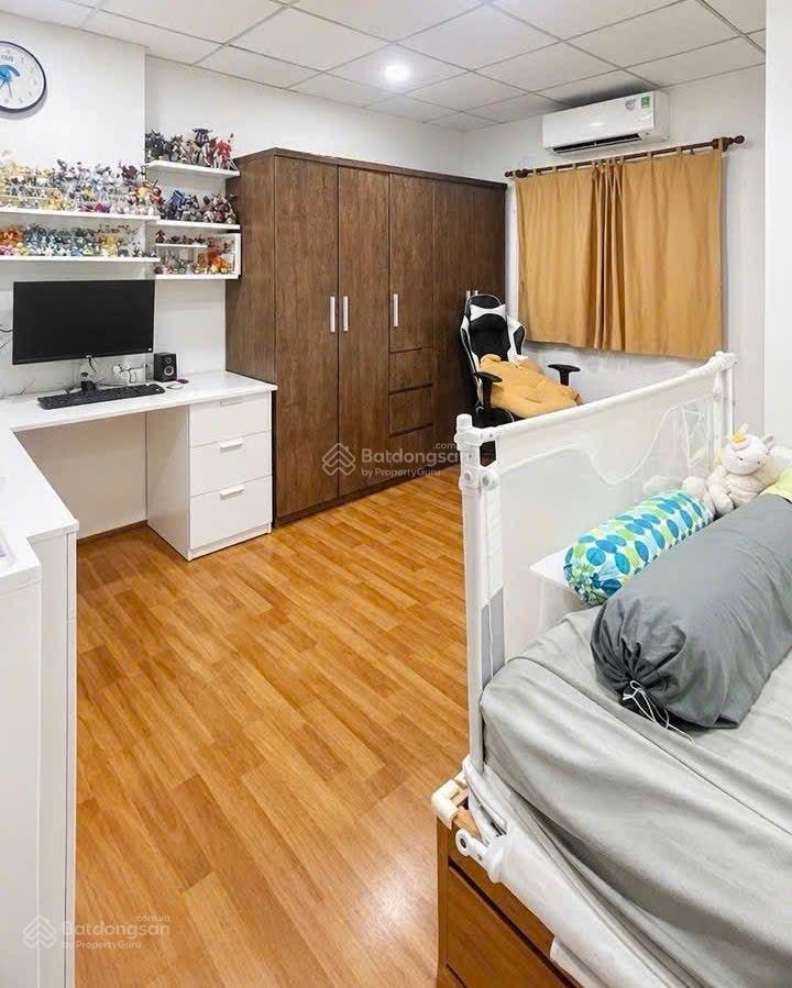 Đường xe hơi nhà lạc long quân tân bình giáp q10, q11