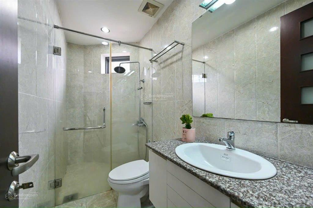Cho thuê căn hộ 1pn rộng 50m2  thang máy  ở đinh công tráng, quận 1