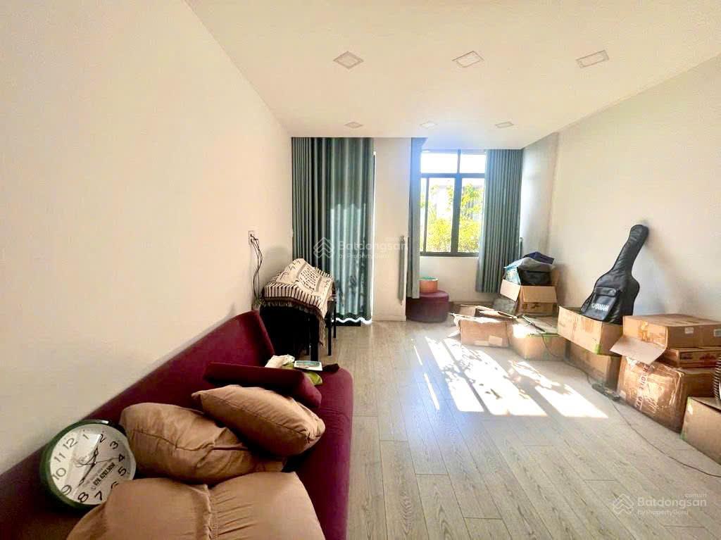 Bán nhà mặt tiền 4 tầng 80m2(4x20), gần ngã tư nguyễn thị thập  nguyễn văn linh, tân phú quận 7