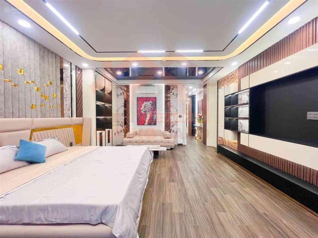 Nhà phố hiện đại 4 tầng thang máy full nội thất cao cấp ngang 5m đường 14m 18,6 tỷ