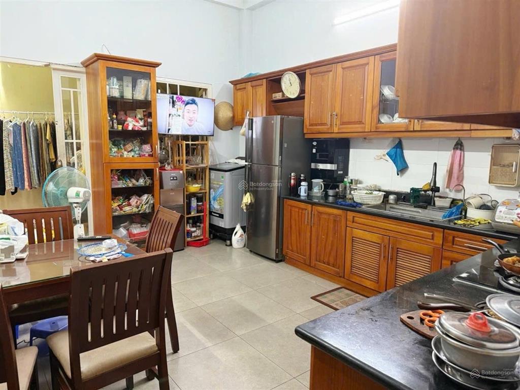 Nhà 3 tầng 4pn 3wc 425m cạnh chung cư mone