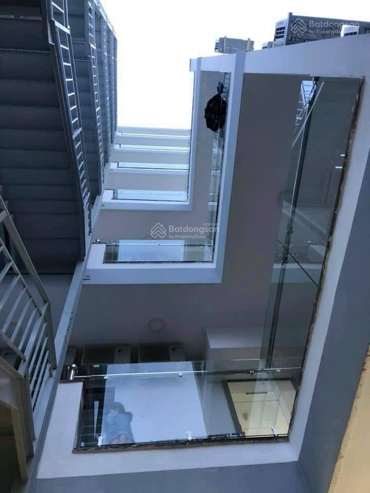 Giảm mạnh còn 100 tỷ tòa mt thoại ngọc hầu, dt 10x60 công nhận 600m2, kc hầm 7 tầng, hđt 500tr