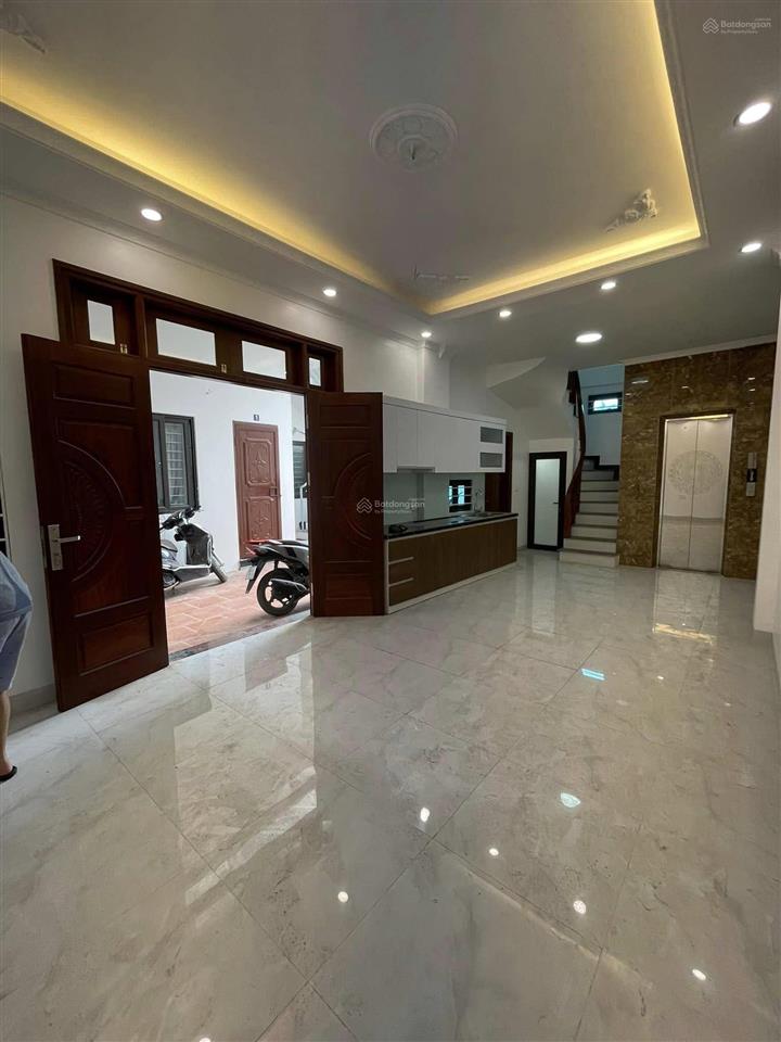 Bán nhà phú thượng, tây hồ, cạnh cipucha, 6 tầng thang máy, dt 43m2* mt 5m* giá 9.8 tỷ