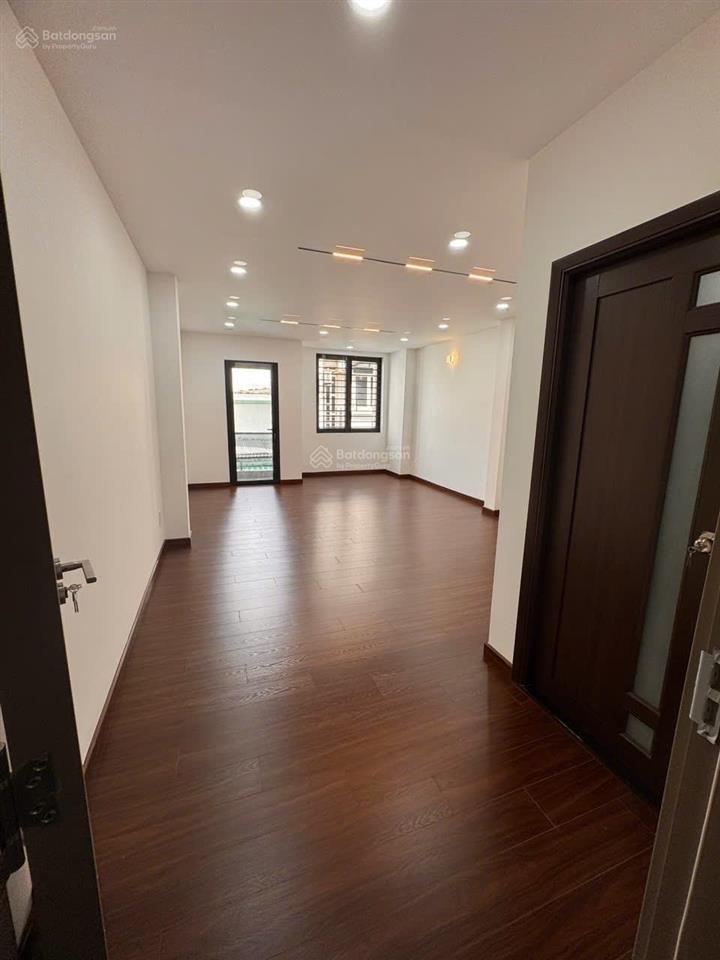 Ngay ngã tư hàng xanh 4x20m! bán nhà bình thạnh 4 tầng  hẻm 12m sát mặt tiền  vị trí đẹp gần q1