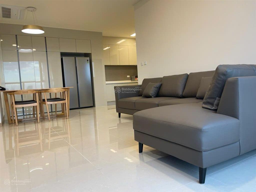 Chính chủ gửi bán ch 2pn tầng cao chung cư h9ct1 starlake kđt tây hồ tây  0911 632 ***