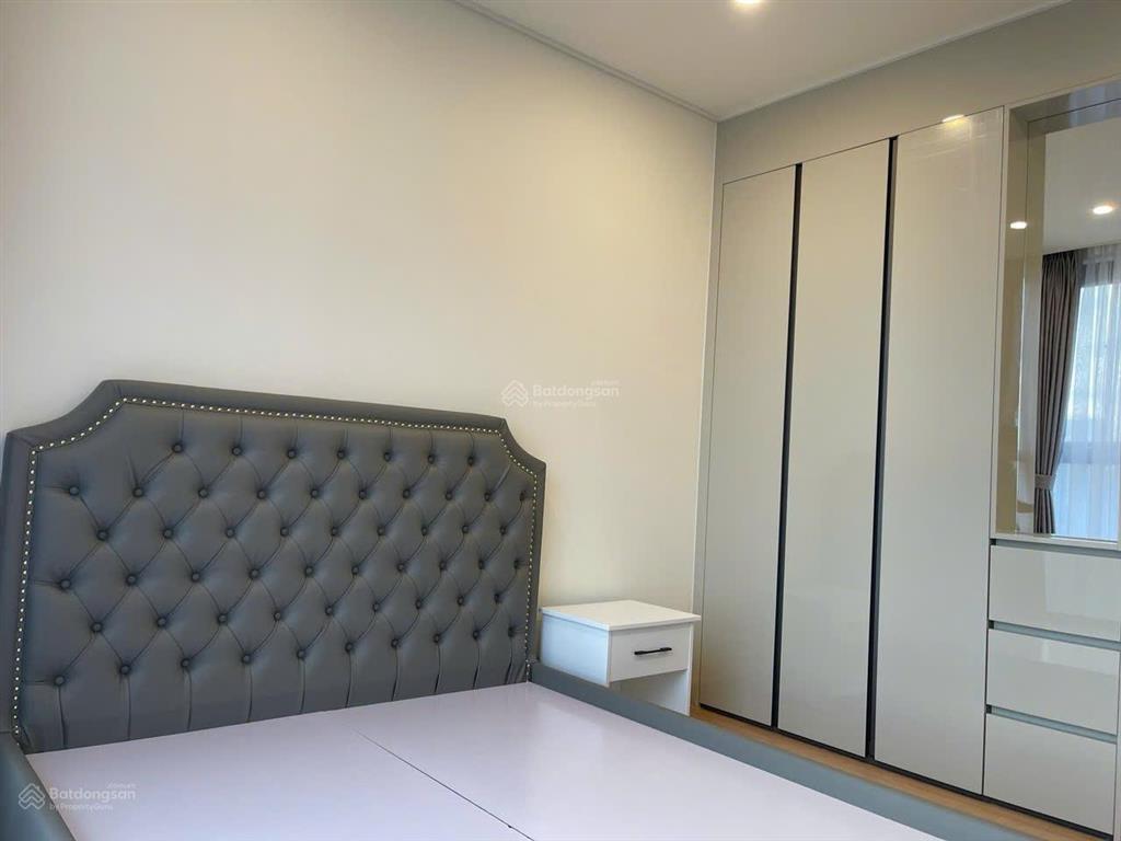 Chính chủ gửi bán ch 2pn tầng cao chung cư h9ct1 starlake kđt tây hồ tây  0911 632 ***