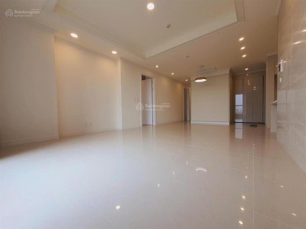 Chính chủ gửi bán căn hộ 3pn full nội thất  chung cư h9ct1 starlake tây hồ tây   0911 632 ***