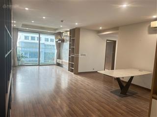 Chính chủ cần bán căn hộ 3 phòng ngủ tòa n03t2 khu ngoại giao đoàn