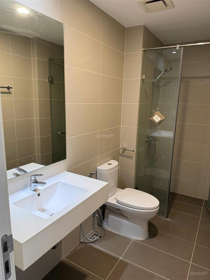 Bán căn hộ kosmo 2 ngủ view trực diện hồ tây