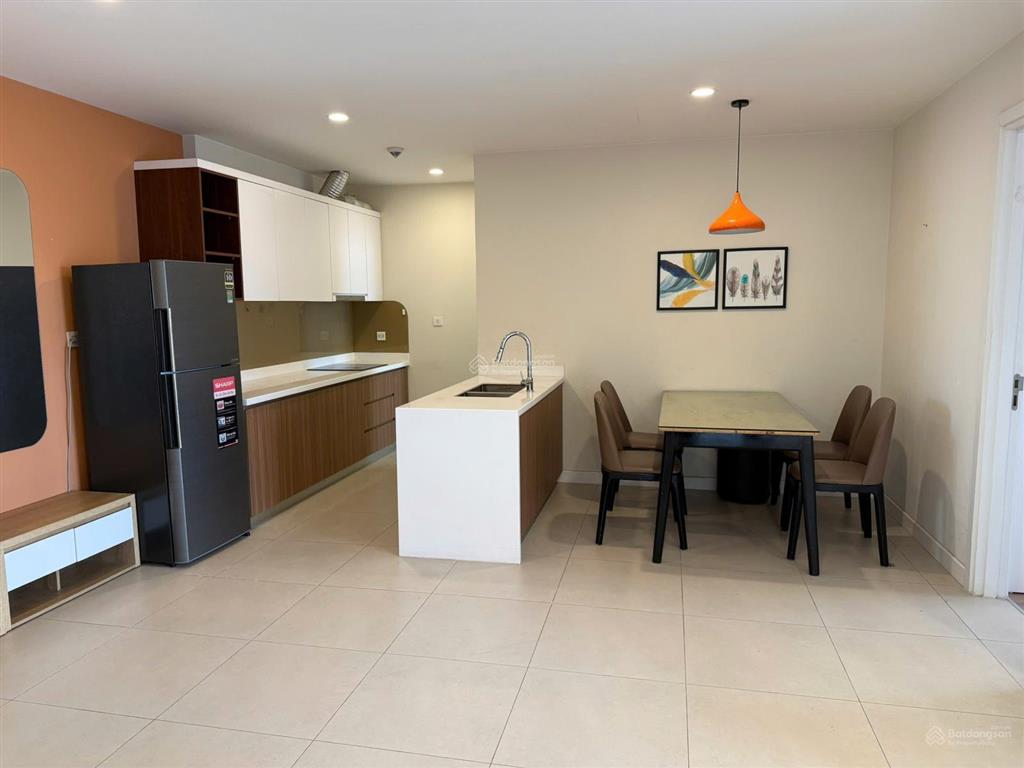 Bán căn hộ kosmo 2 ngủ view trực diện hồ tây