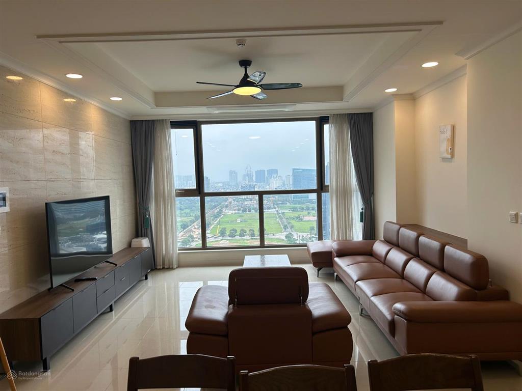 Bán căn hộ 3pn trục g  chung cư 901b starlake h9 kđt tây hồ tây   0911 632 ***