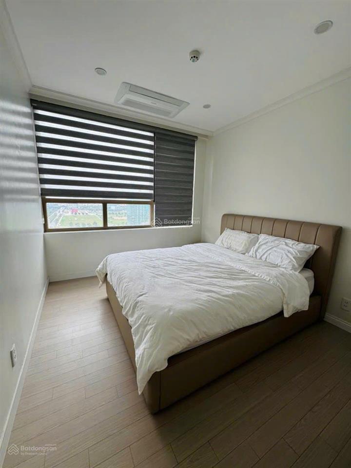 Chính chủ bán căn hộ 3 phòng ngủ chung cư h9 starlake