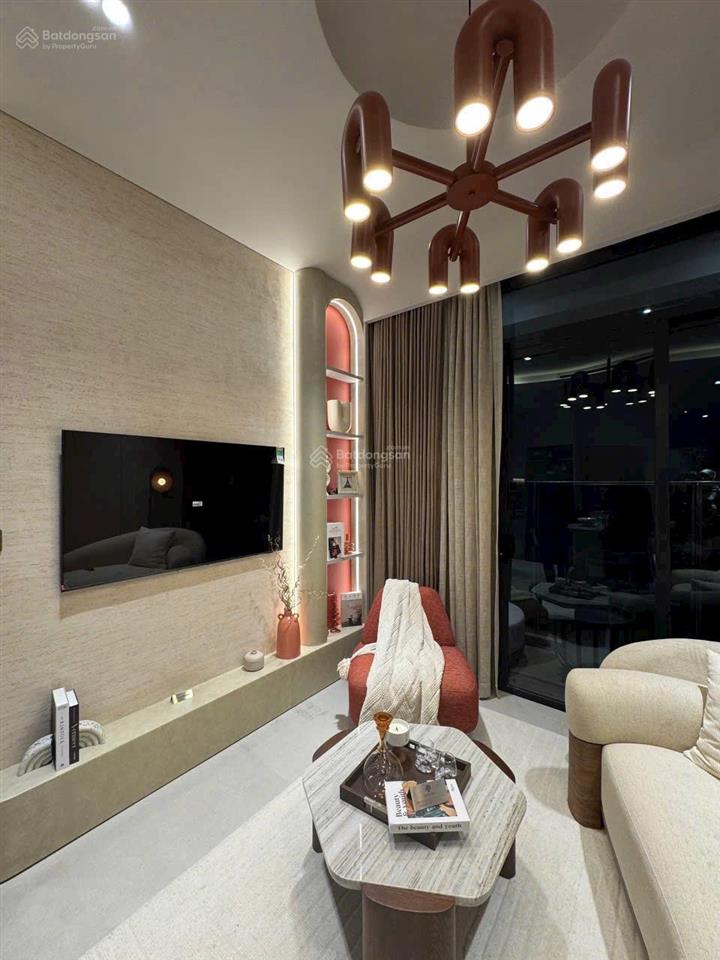 Chính chủ bán lại căn 1pn giá gốc tháp a3, hướng view khu thể thao rạch chiếc.  0908 043 ***