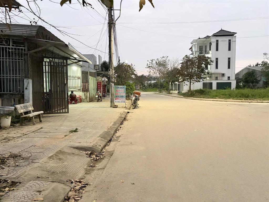 Bán đất mặt tiền nguyễn viết song  121m2  3tỷ250  đường 16m
