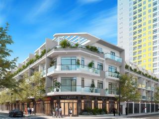 Nhà 1 trệt 2 lầu Trung tâm ở TP Hồ Chí Minh