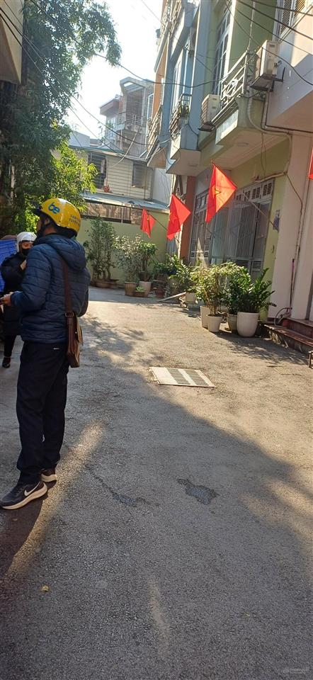 Bán nhà quang trung  3t dt 40m2 2 ô tô tránh sát trường cấp 3 ct1 ct2 giữa trung tâm chỉ 1190