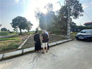 Giá siêu hời 2 tỷ, 77m2trung tâm xã  gần trường  chợ  đầu tư lợi nhuận cao  view hồ đẹp