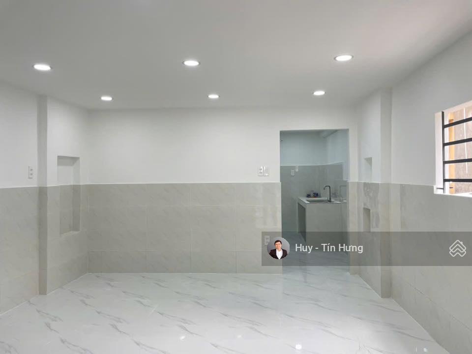 Bán nhà mới góc 2 mặt hẻm 59 mã lò, 4 x 8.5m, cấp 4, giá 3.7 tỷ. (tín hưng)