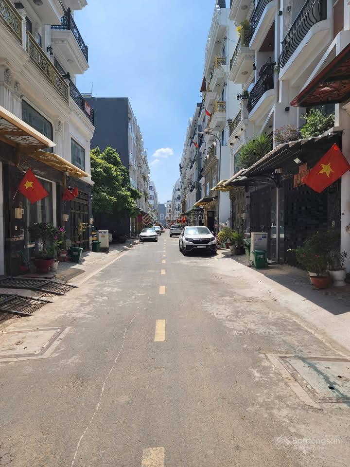 Bán nhà mới đẹp hẻm ô tô hương lộ 2, dt 4 x 14m, 4 tấm, 7.5 tỷ.