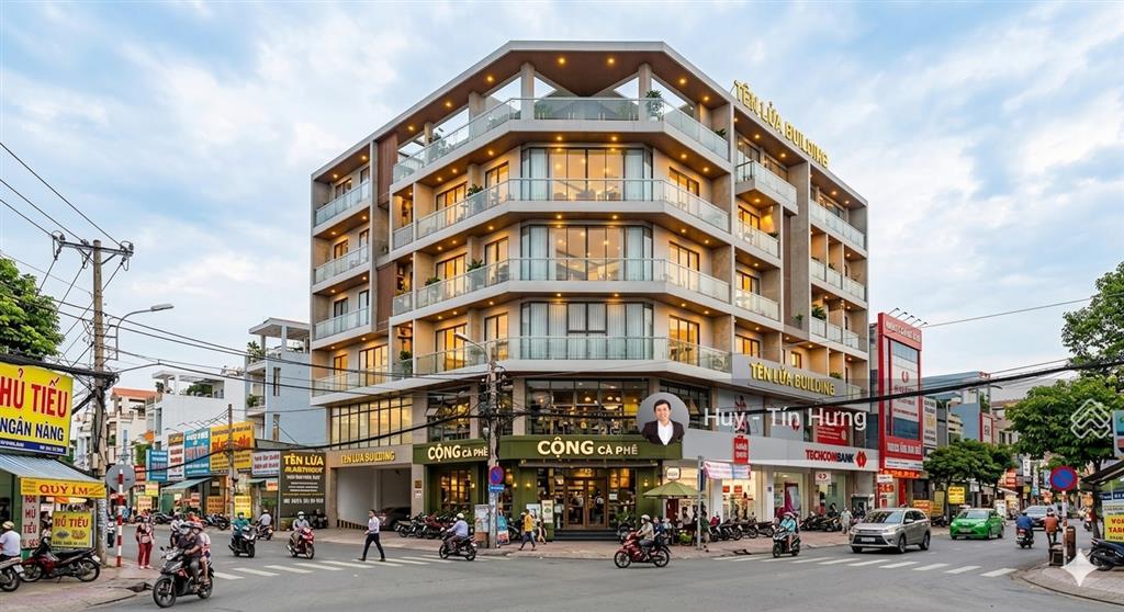 Siêu phẩm nhà góc 2mt đường tên lửa, 22.5 x 20m, cấp 4, giá 105 tỷ. vị trí vip