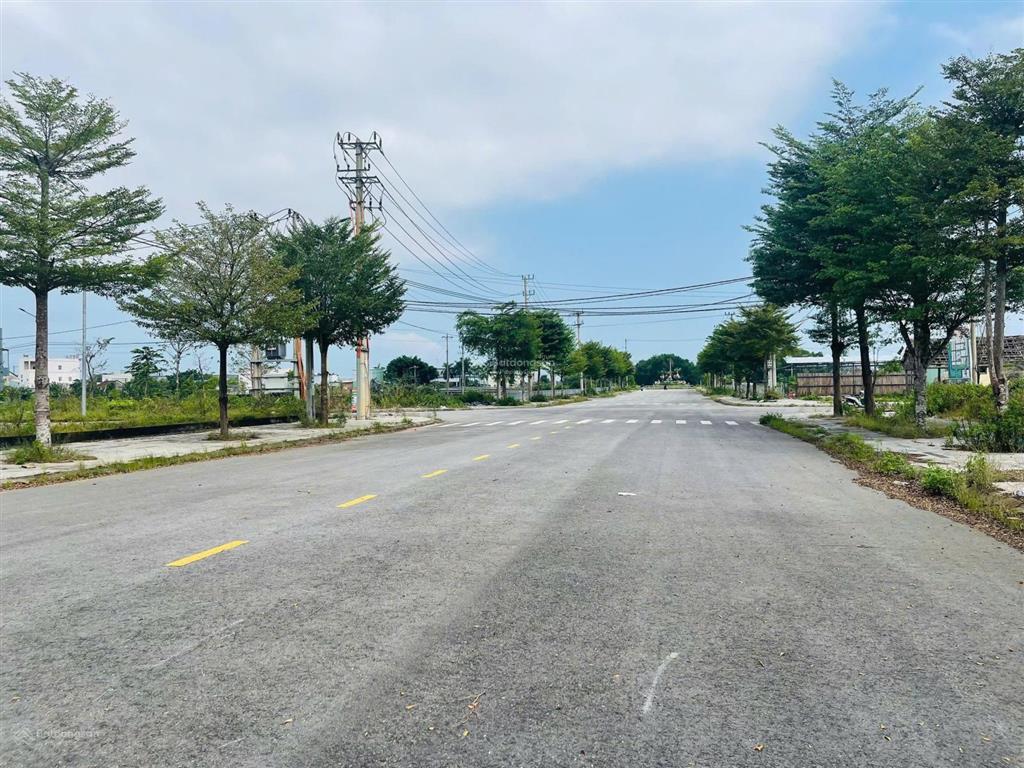 Bất động sản phố chợ hiếm  giá tốt  dòng tiền ổn định