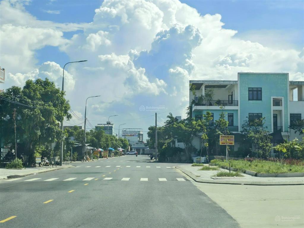 Bất động sản phố chợ hiếm  giá tốt  dòng tiền ổn định