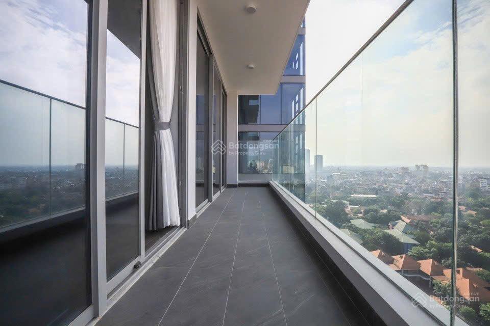 Cực hiếm! bán căn góc vip nhất tòa the nine 142m, kính tràn viền, ban công riêng  full nội thất đ