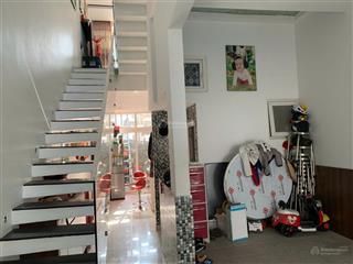 Bán nhanh nhà mt q.2 69,9m², 3 pn, 4 wc, sổ hồng rõ ràng giá 15 tỷ tl
