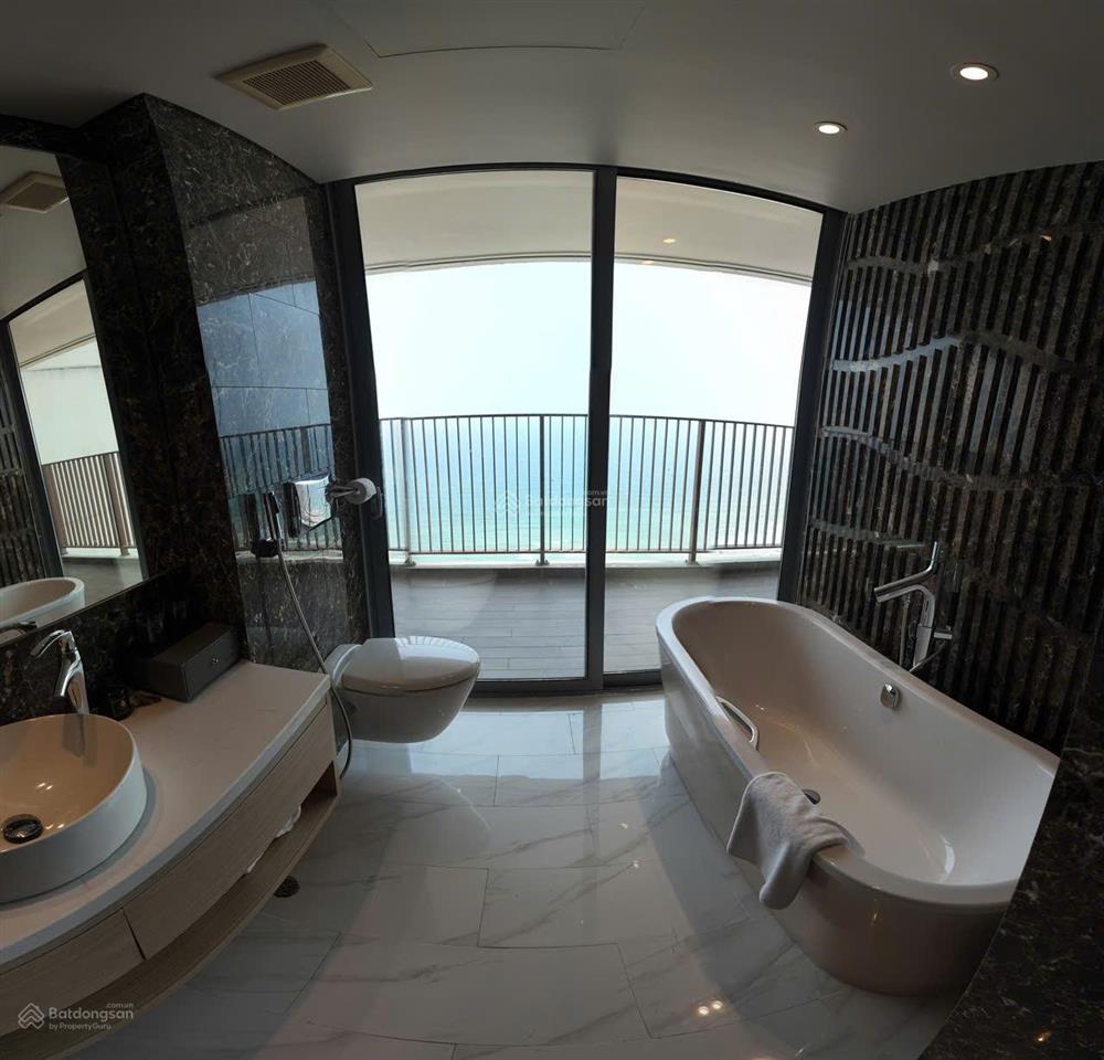Duy nhất căn full view biển  1 bước chân ra đến biển  căn hộ soleil ánh dương