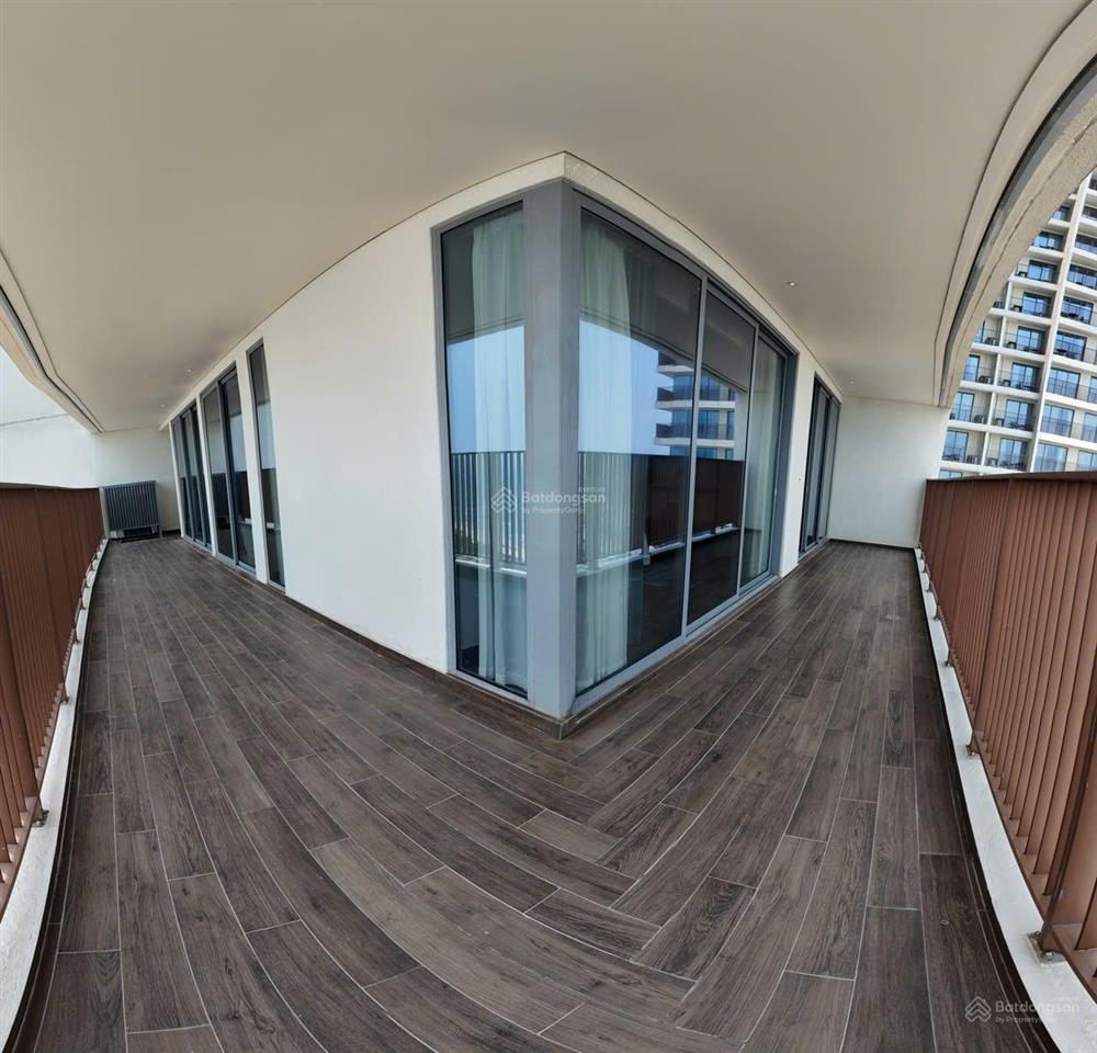 Duy nhất căn full view biển  1 bước chân ra đến biển  căn hộ soleil ánh dương