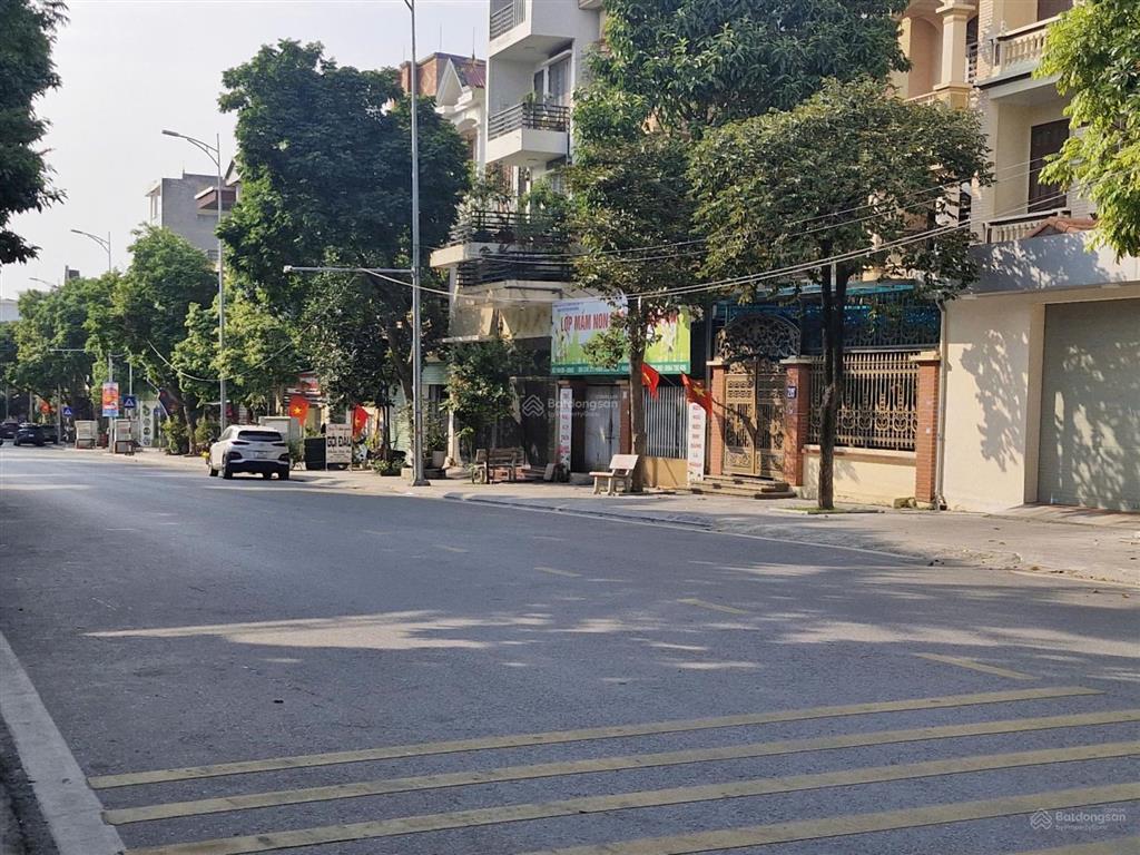 Mặt đường phan chu trinh, khai quang, vĩnh yên  vị trí vàng hiếm có !