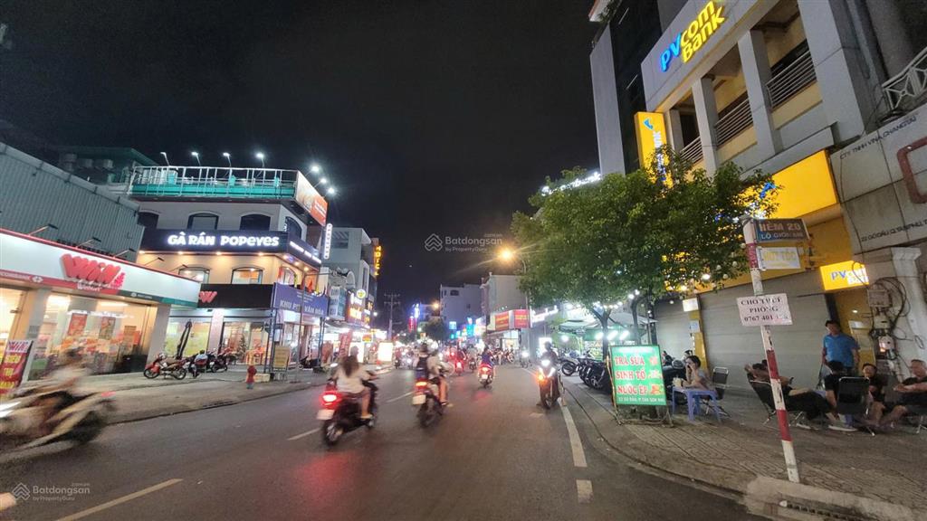 Building 8 tầng dòng tiền 130 triệu. mặt tiền gò dầu gần tân sơn nhì đoạn sung và đẹp nhất đường !