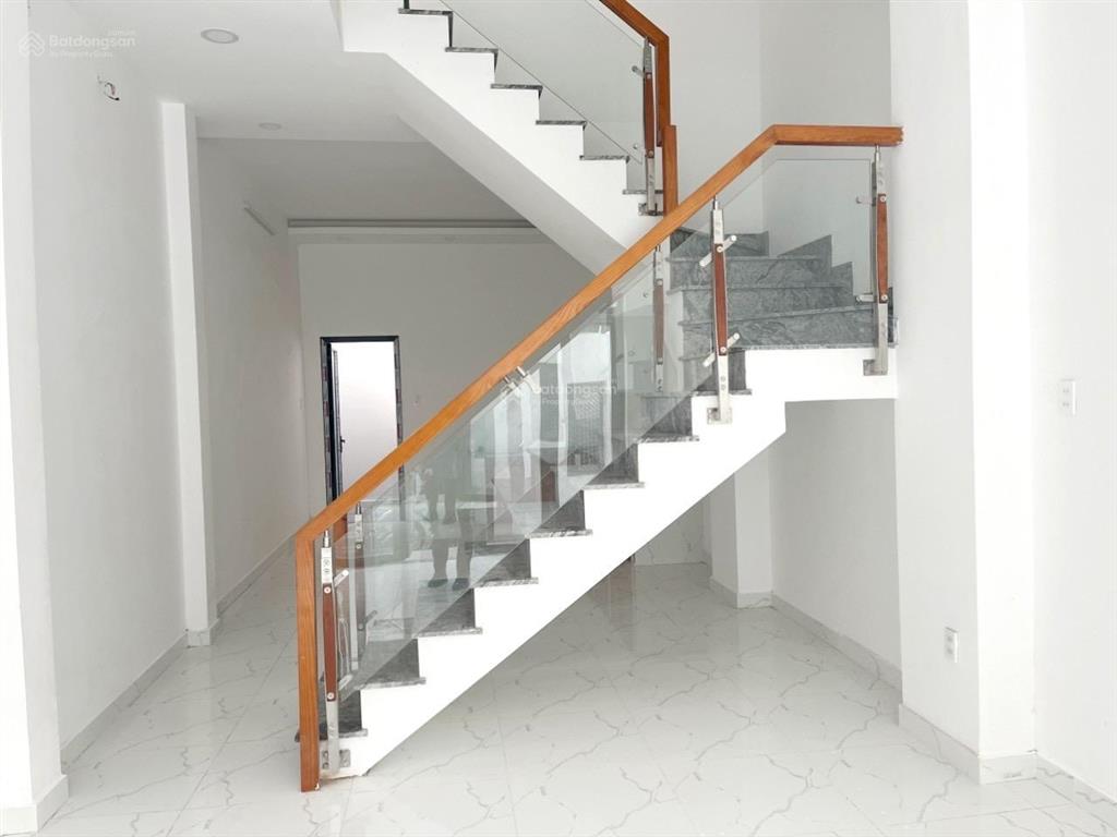 Hẻm hoà bình  sát mặt tiền  4 tầng  4x15,5m  mới xây  chủ bán nhanh trước tết