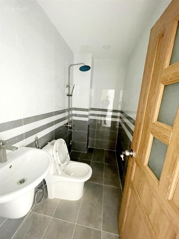 Hẻm hoà bình  sát mặt tiền  4 tầng  4x15,5m  mới xây  chủ bán nhanh trước tết