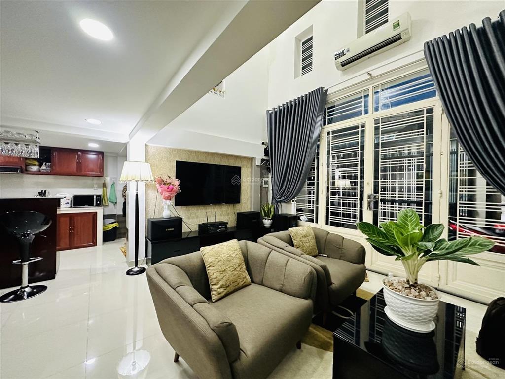 Hẻm đ. tây thạnh  7,5x8  trệt lửng lầu btct  chính chủ bán  3pn  sát mặt tiền