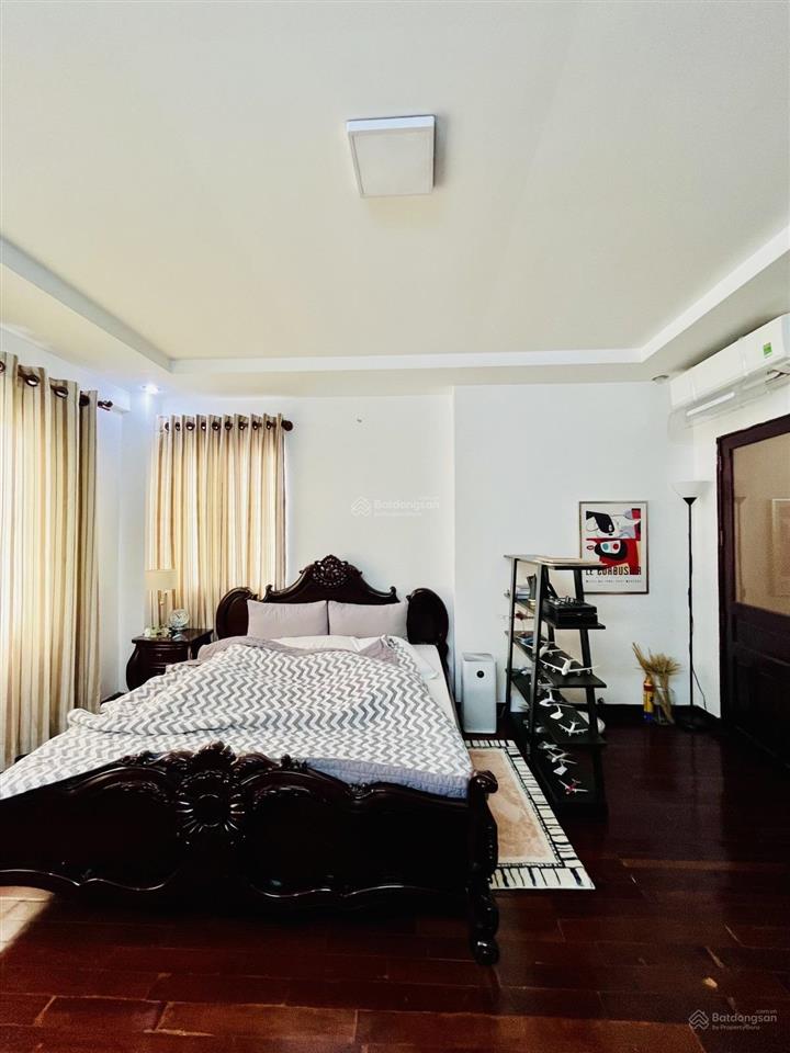 Hẻm tân hương  8x10m  ngang lớn bề thế  nhà chủ tự xây kiên cố  giá còn tl sâu