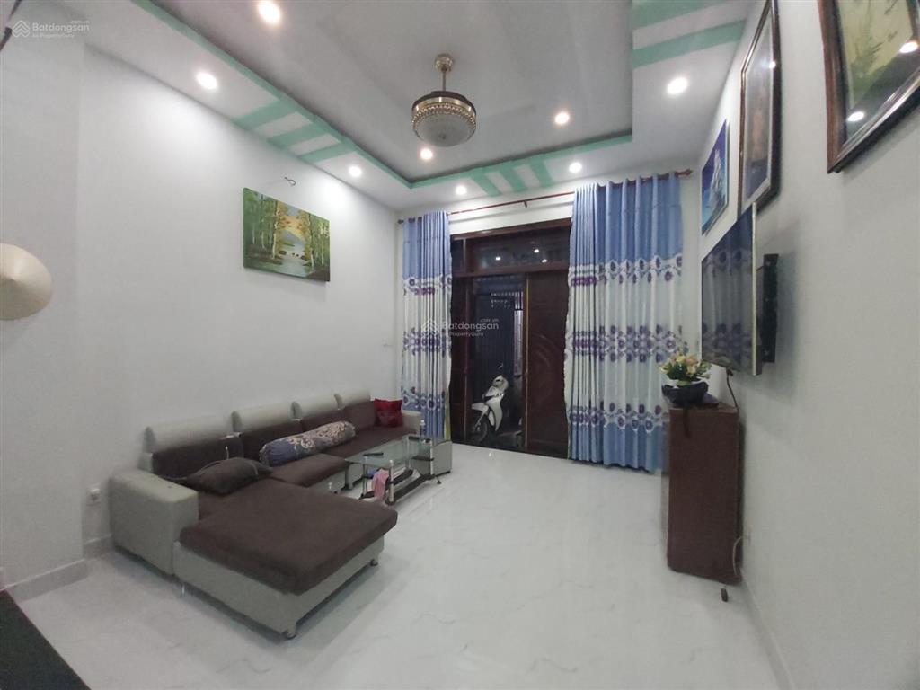 Hẻm vườn lài  hxh thông  nhà chính chủ đang ở  3tầng  3pn  chủ mới gửi cần bán nhanh