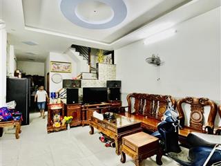 Hẻm oto đ. tân sơn nhì  khu vip  4,5x12  3tầng  chủ ở  nhà còn mới  chính chủ lâu năm