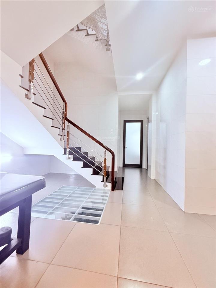 Trịnh đình trọng  5 tầng  8x23m  thang máy  12p chdv  dtsd 800m2  đường 12m