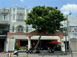 Mặt tiền kênh tân hoá  cho highland thuê 91tr/th  222m2 công nhận đủ  ngang gần 15m