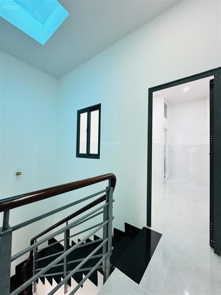 Đường đông bắc  hẻm oto  4,1x13  2tầng 2pn 3wc  chủ ngộp bán nhanh 1 tuần