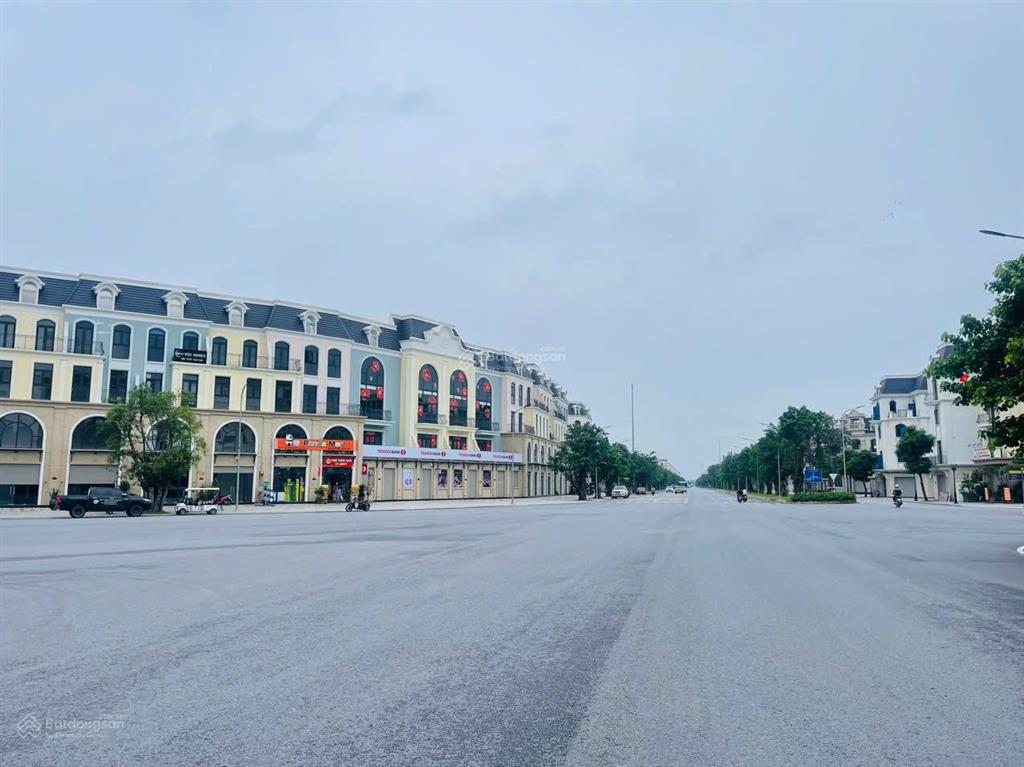 Shophouse đường đại dương 80 m2 giá 12 tỷ đối diện 10 tòa chung cư mặt đường 30m, hướng đông nam