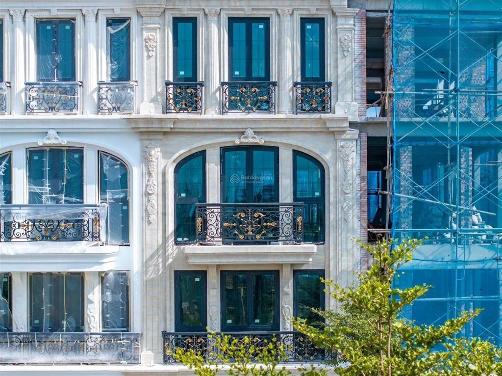 Vốn 3ty5 sỡ hữu nhà phố cách hồ tây 15p di chuyển diện tích 50m2 xây 4 tầng tại dự án noble tây tl
