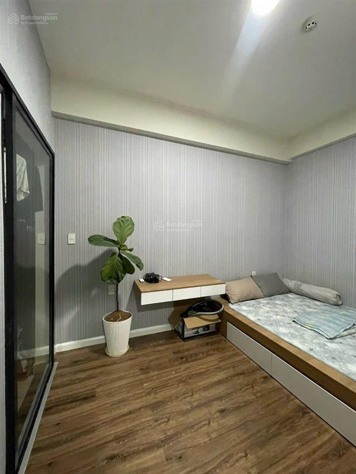 Chính chủ cần bán căn 56m² toà mp15 nhà đã có sổ hồng để lại full nt giá tốt trên thị trường