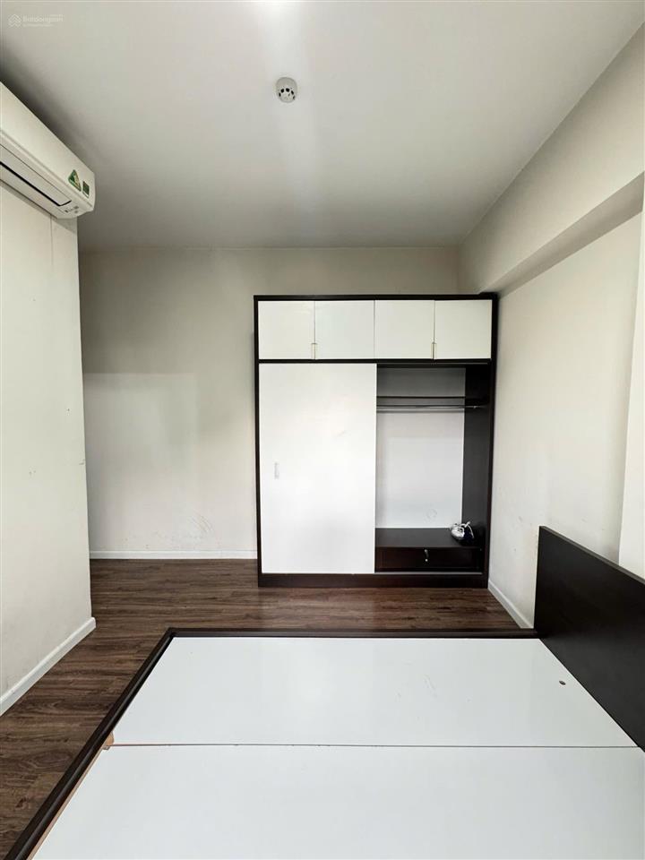 Cho thuê căn góc 2pn 2wc nội thất cơ bản hướng mát nhận nhà ở liền được giá 9.5tr/tháng