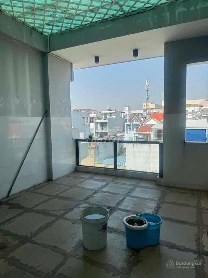 Chủ cần bán gấp nhà 4 tầng ngay khu vạn phúc, 70m2, xe tải